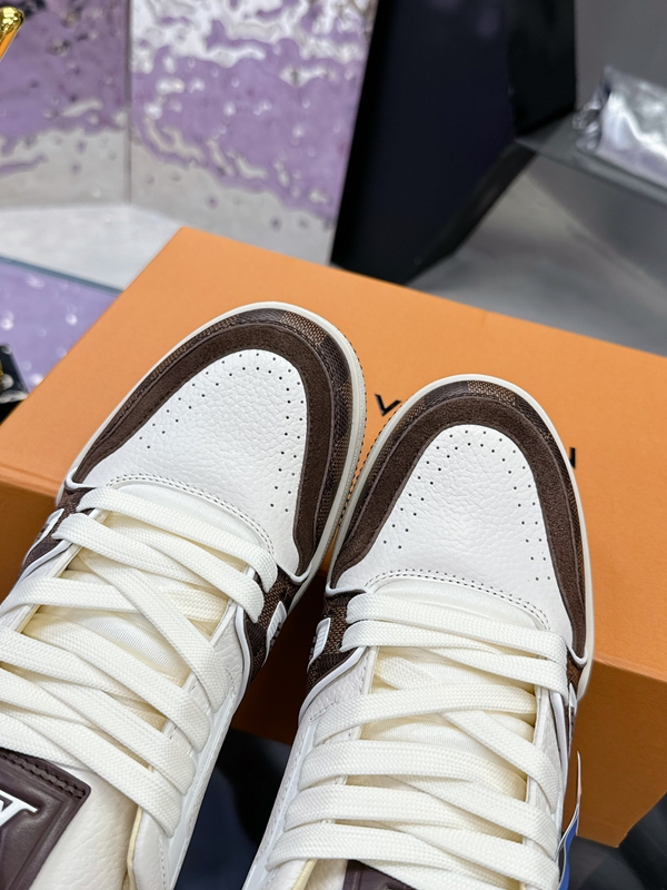 ルイヴィトン靴着用イメージ